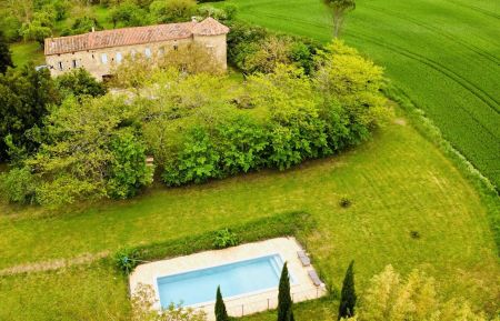 G&icirc;te n&deg;31G100917 Avignonet-Lauragais - Haute-Garonne - Vue du domaine