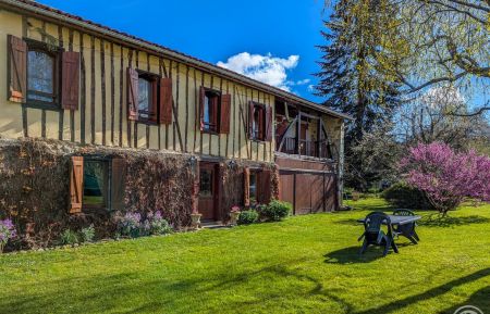 G&icirc;te n&deg;31G100509 Izaut-de-l'H&ocirc;tel - Haute-Garonne - G&icirc;te_Au_Village_Izaut_de_l'H&ocirc;tel_Fa&ccedil;ade