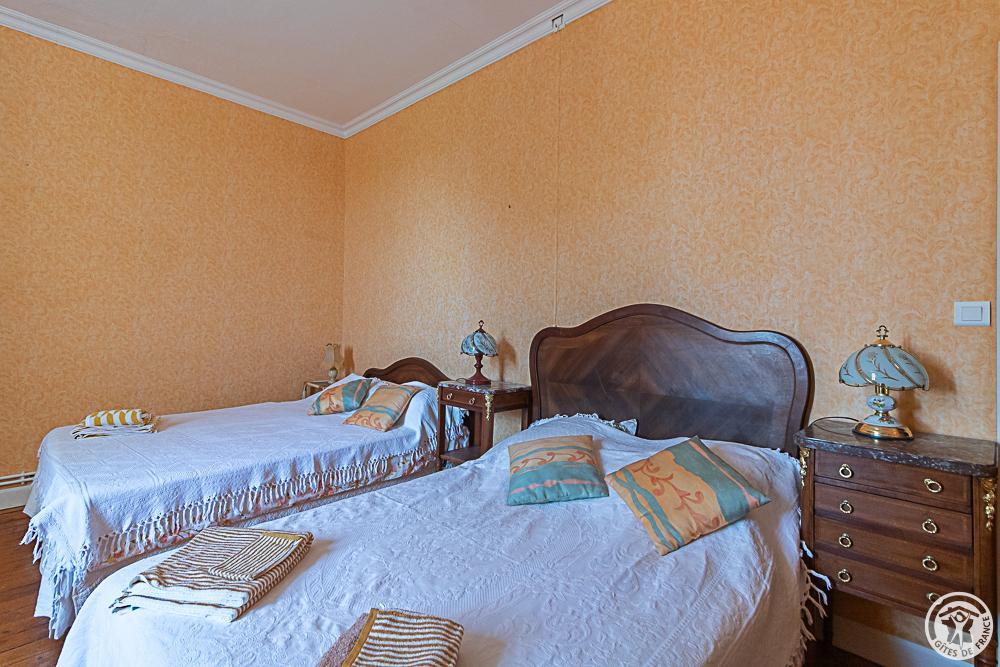 Chambre.4.personnes.1er.étage.Maison.D'Hôtes.Chez.Elisa.Le.Fousseret.Martres.Tolosane photo 13