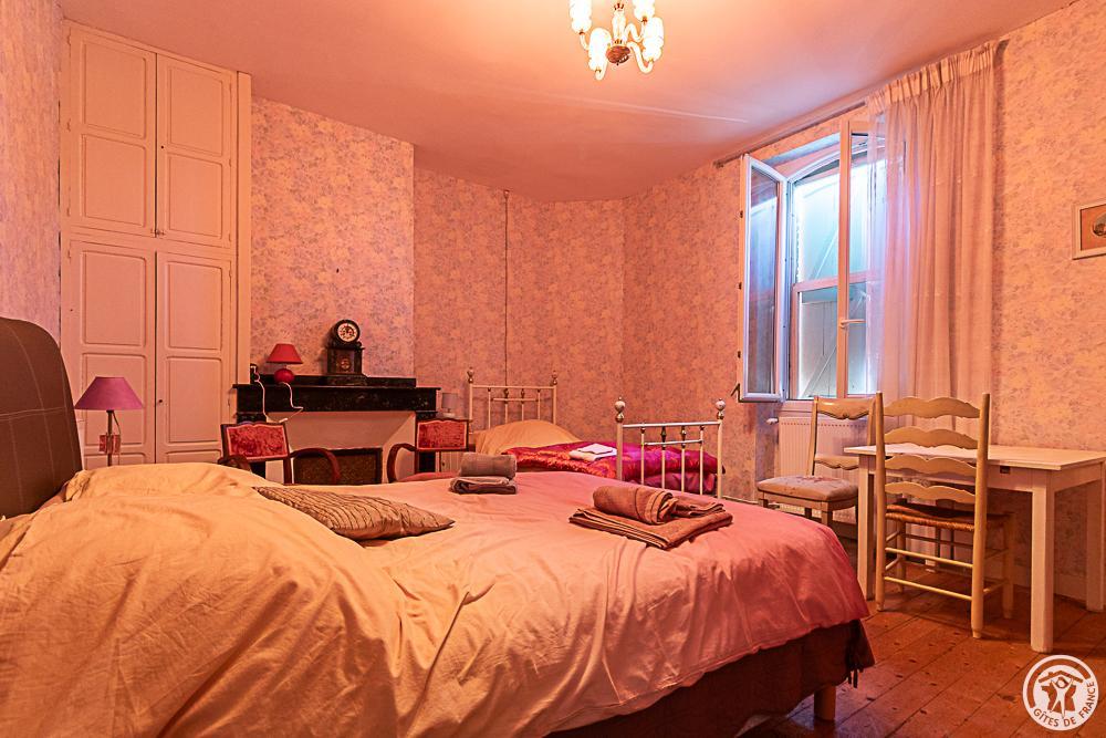 Chambre.6.personnes.1er.étage.Maison.D'Hôtes.Chez.Elisa.Le.Fousseret.Martres.Tolosane photo 18