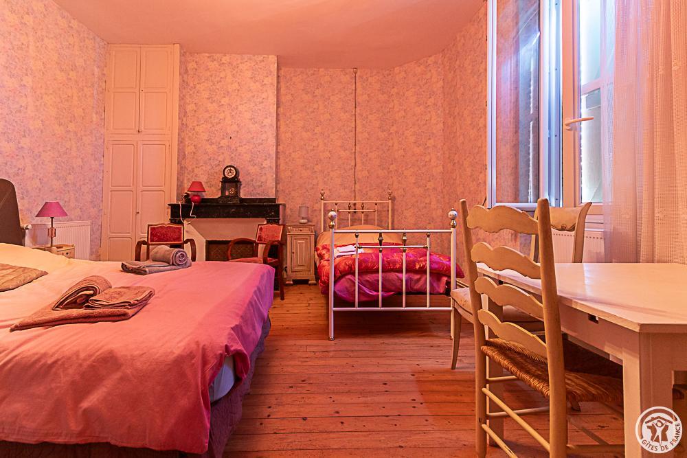Chambre.6.personnes.1er.étage.Maison.D'Hôtes.Chez.Elisa.Le.Fousseret.Martres.Tolosane photo 17