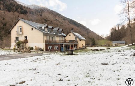 G&icirc;te de groupe n&deg;31G401468 Bagn&egrave;res-de-Luchon - Haute-Garonne - photo