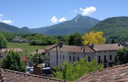 G&icirc;te n&deg;31G101603 Aspet - Haute-Garonne - Depuis le toit ...